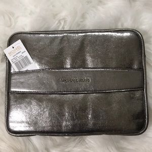 Michael Kors Clutch